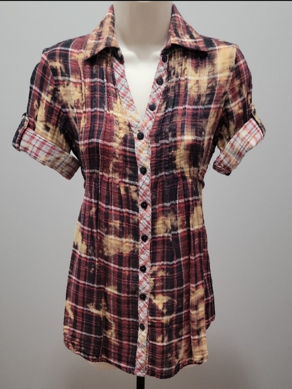 VTG Daytrip Bleached Plaid Flannel ButtonDown Top S Red Black Acid Wash Tie Back